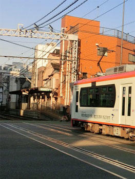 Photo: Tokyo Sakura Tram access method（Shinkoshinzuka）(8)