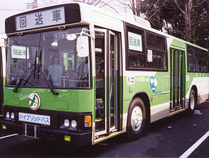 電気式ハイブリッドバス