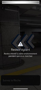 image：⑦ Un message d'avertissement s'affichera sur l'écran pour empêcher de marcher tout en regardant le téléphone.