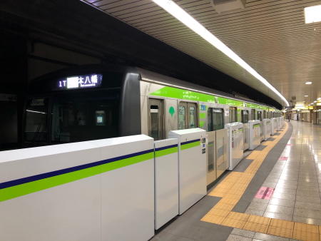 画像：駅ホーム