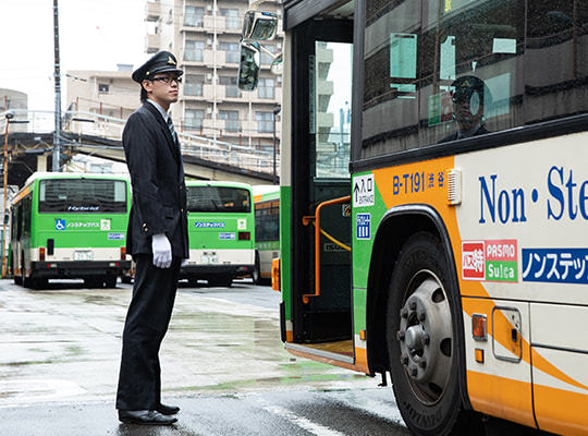 画像：バス運転手