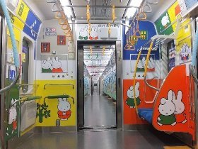 画像：車内を装飾した写真