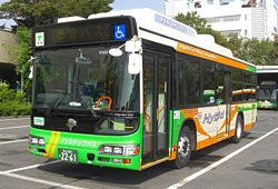 画像:ノンステップバス 画像:ノンステップバス