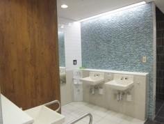 抗菌、防汚対応タイルの使用の写真 抗菌、防汚対応タイルの使用の写真