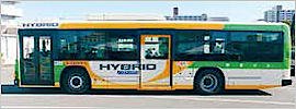 画像:ハイブリッドノンステップバス 画像:ハイブリッドノンステップバス