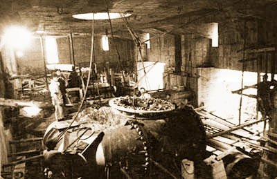 画像：水車の据付（昭和32年）