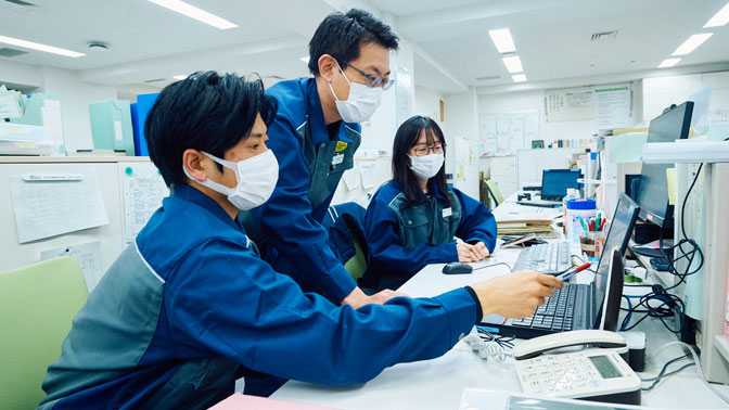 同時期に地下鉄改良工事事務所に配属された3人
