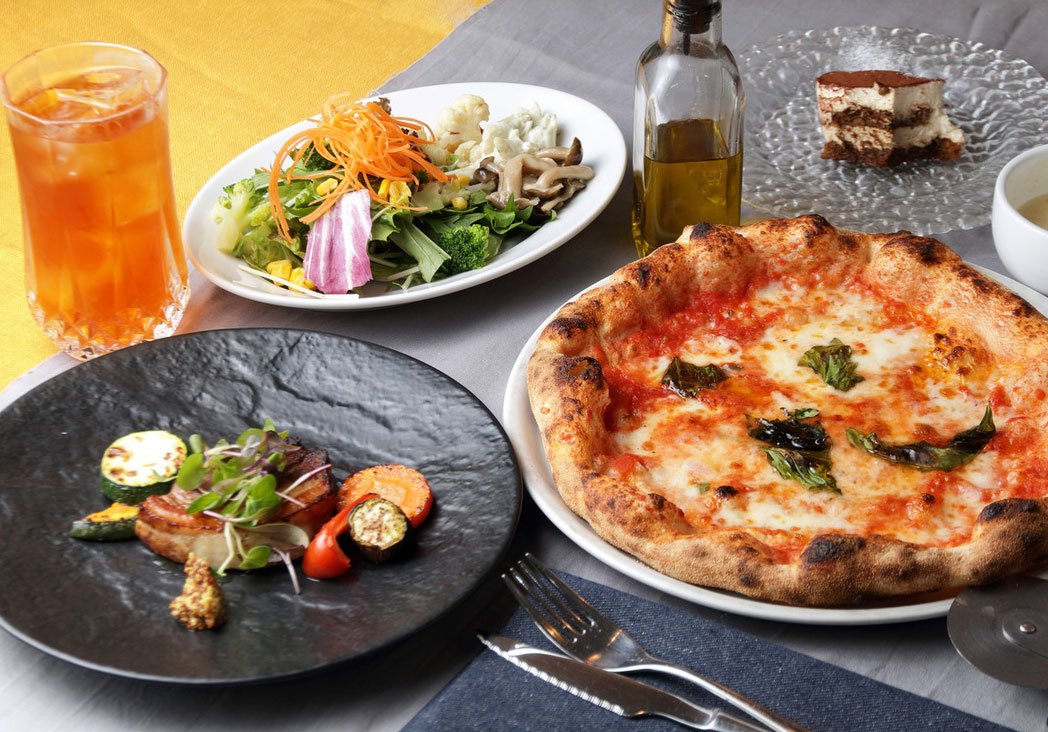 UPMARKET PIZZA&CAFE