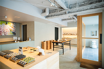 画像：hibi 10MINUTES AROMA STORE TOKYO
