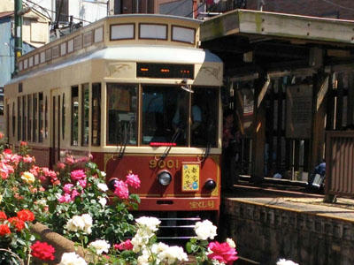 都電バラ号 を運行します 東京都交通局