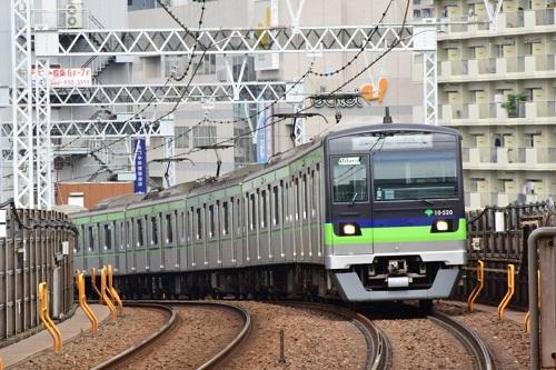 都営新宿線の写真