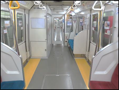 画像：優先席の位置に機器を設置（左奥）