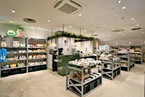 画像:沿線セレクトショップ「とえいろ」