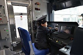 画像：親子運転台見学（イメージ）