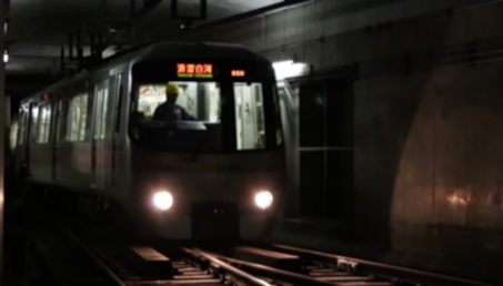 都営交通バックヤード①(大江戸線の洗車風景)