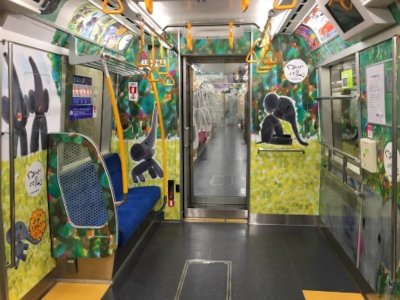 画像:子育て応援スペース 車内の装飾2