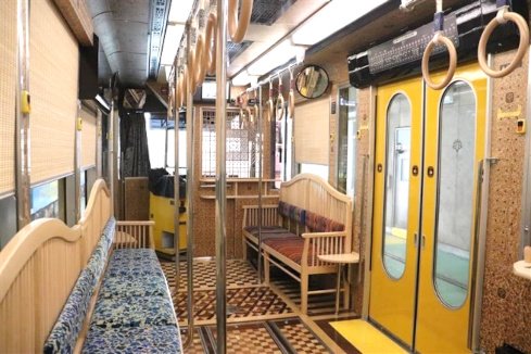 画像：車両前方付近のリニューアル車両内装