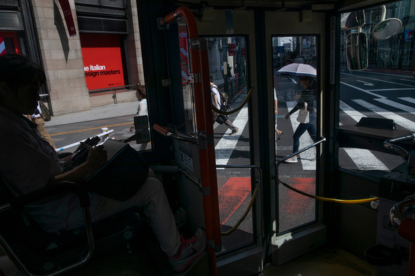 額装済/Bruxelles 1979/ハリー グリエール Bruxelles 1979 Magnum