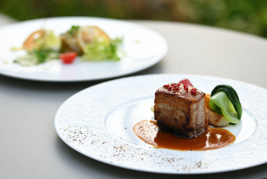 VMG CAFE 九段会館テラス BEER GARDEN